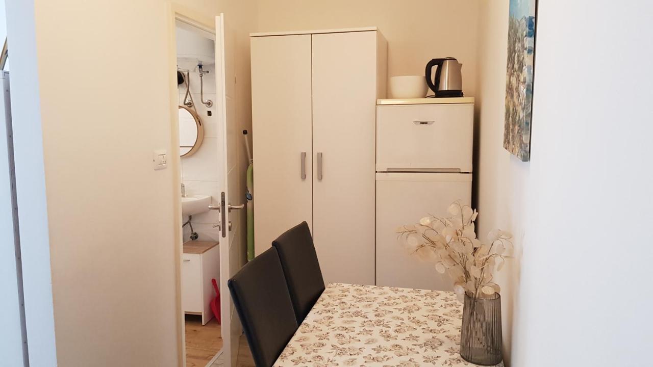 Apartman Lara Apartment Rijeka Exterior photo